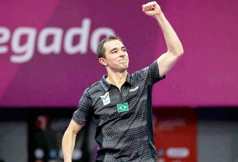 控卫新实验！太阳赌上未来让23岁榜眼秀执掌球权，布克甘当二当家？